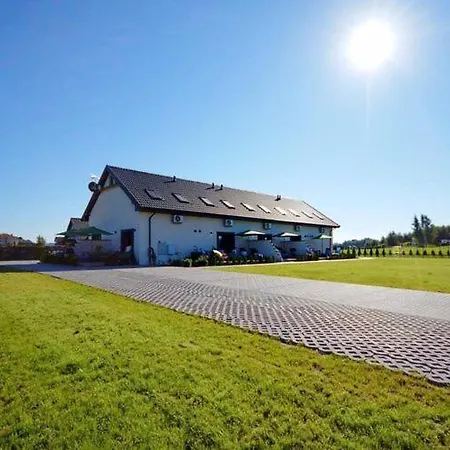 Spacious Homes With Terraces, 미엘렌코
