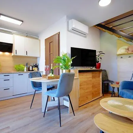 펜션 Spacious Homes With Terraces, *