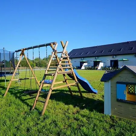 Spacious Homes With Terraces, 펜션