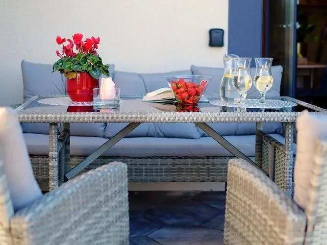 Spacious Homes With Terraces, * Mielenko